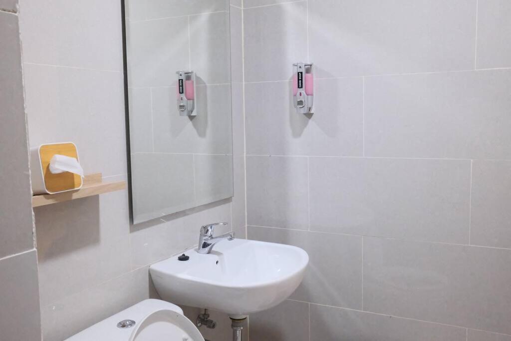Apartemen Delipark Mall Luas 60meter 2kamar Lexington Lt18